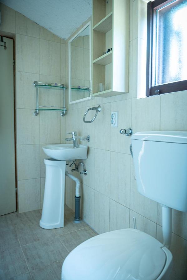 Guest House Gornji Ceklin Cetinje Exteriör bild